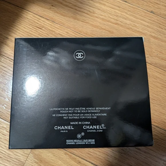NEW CHANEL MAKEUP TAKEAWAYS LIMITED EDITION POUCH